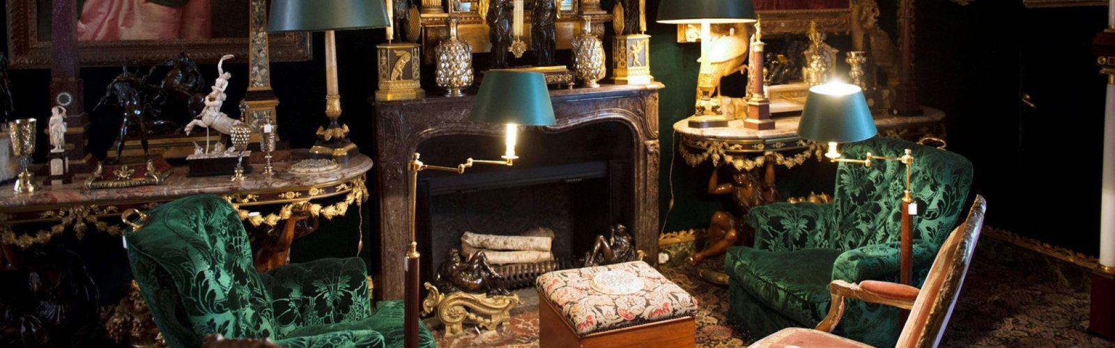 السوق العربي الأول لبيع و شراء المقتنيات الأثرية